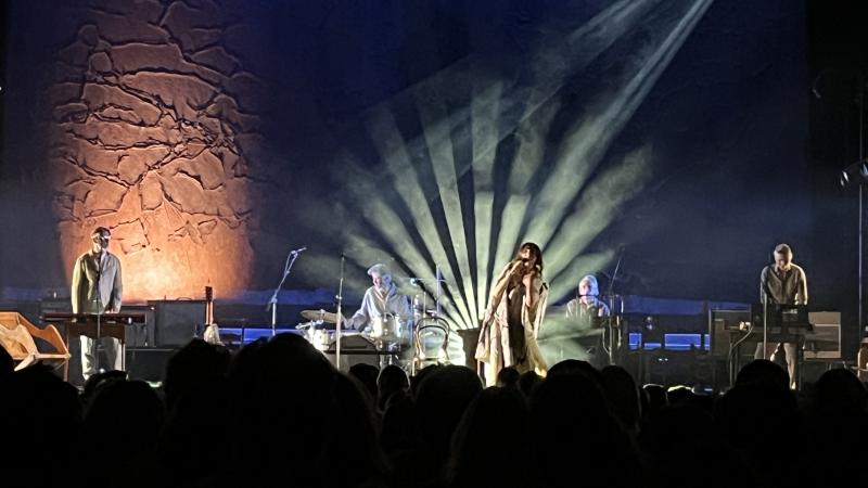 PJ Harvey on stage at Palace Theater!